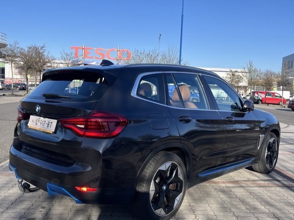 BMW iX3 Impressive - foto 4