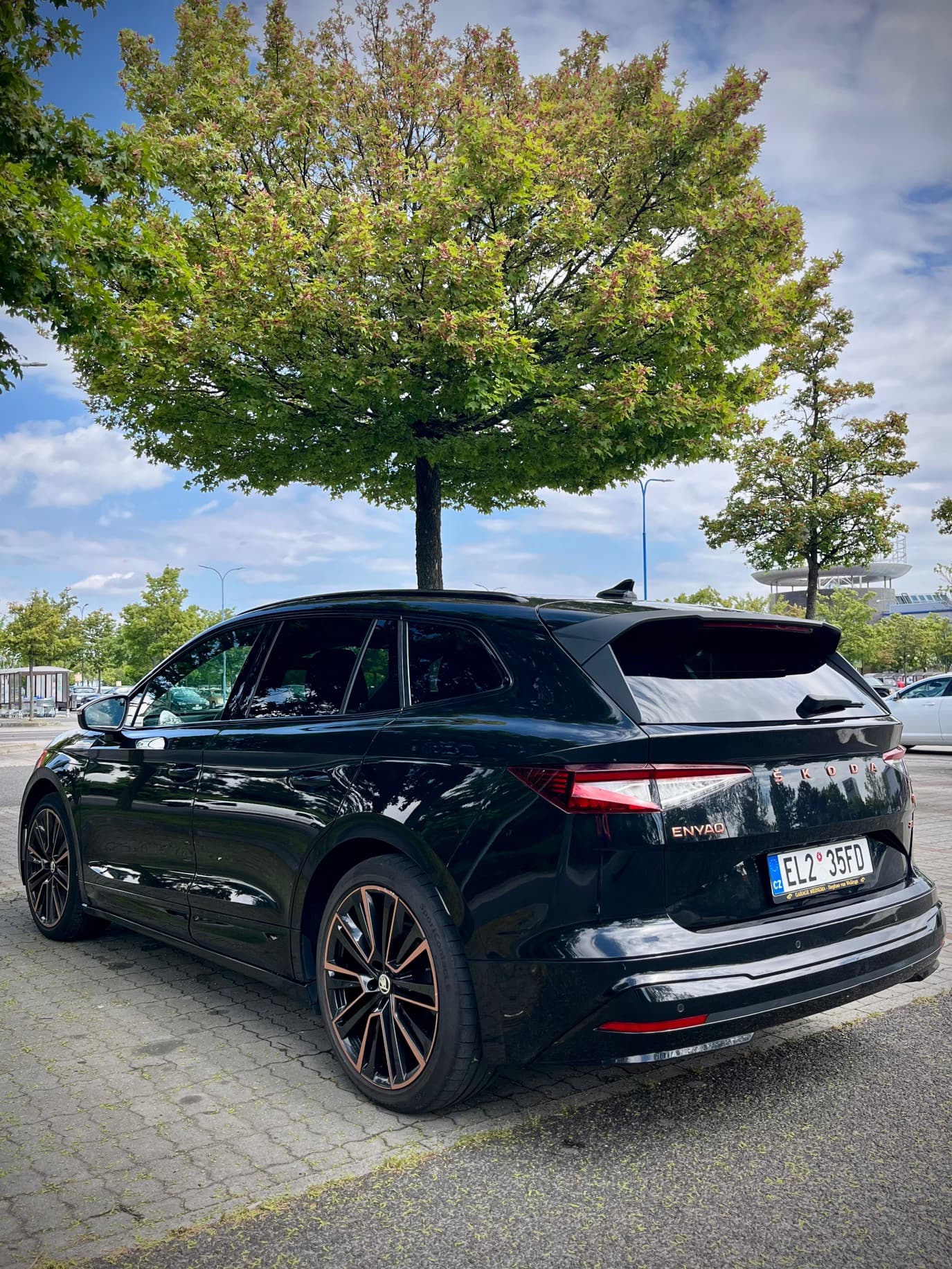Škoda Enyaq Founders Edition - foto 4