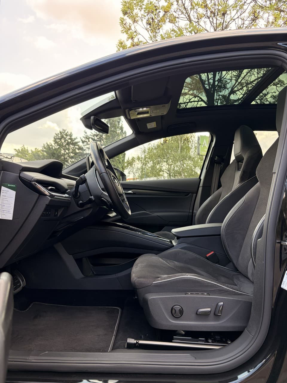 Škoda Enyaq iV 80x Sportline 4x4 - foto 13