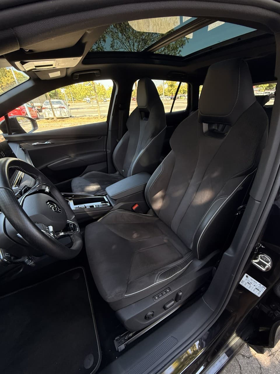 Škoda Enyaq iV 80x Sportline 4x4 - foto 5
